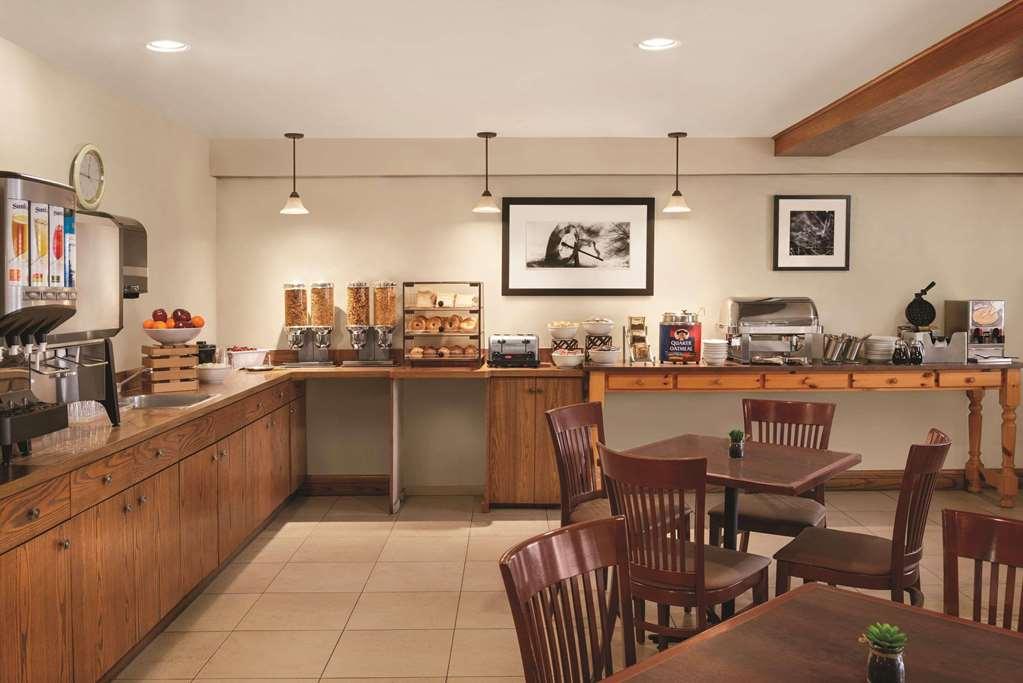 Country Inn & Suites By Radisson, Saskatoon, Sk Restaurant photo